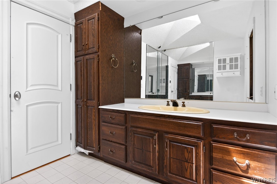 7706 St Joseph Road Niagara, NY 14304 - Photo 22 of 48