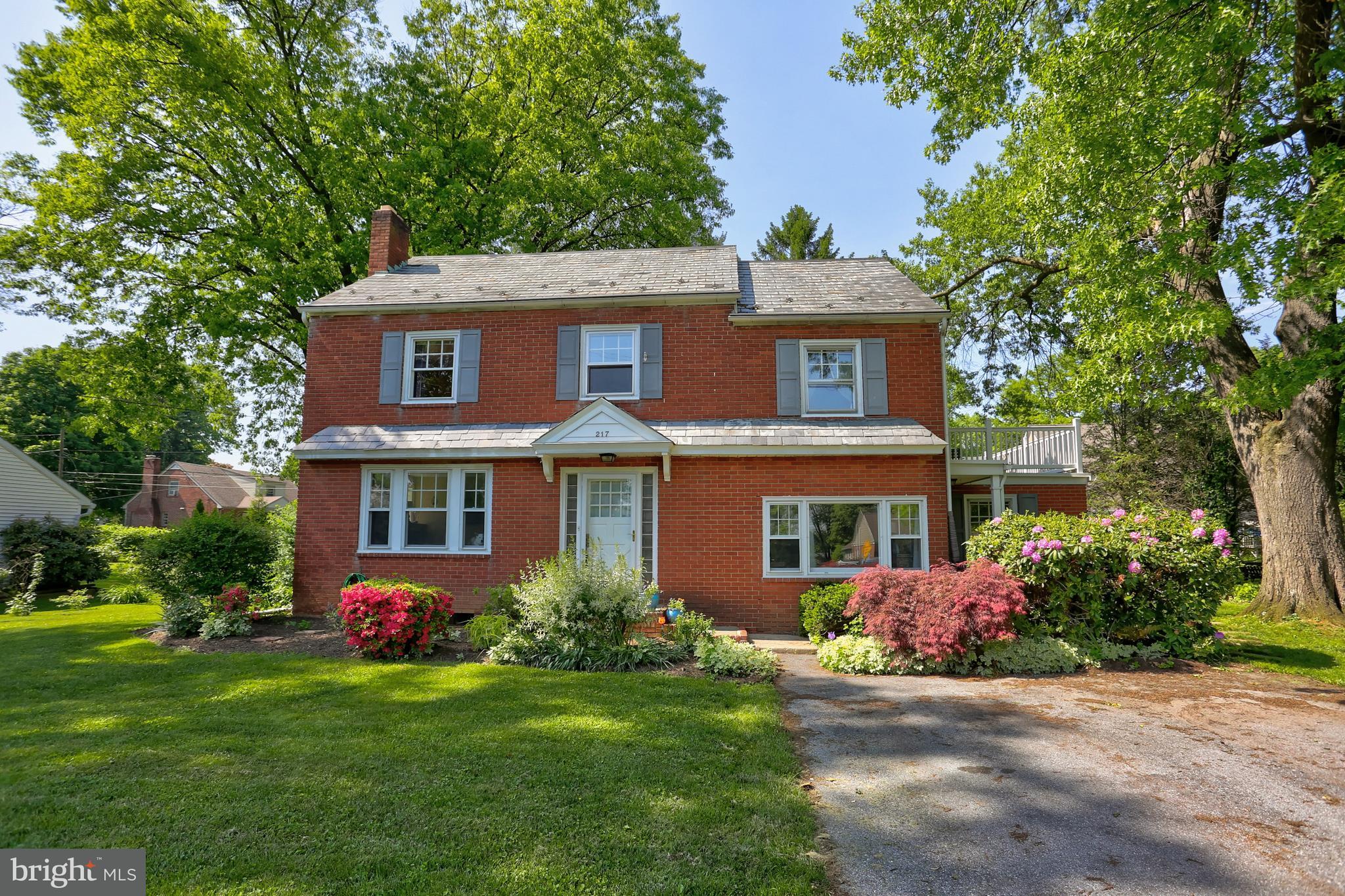 217 East Roseville Road Lancaster, PA 17601 - Photo 1 of 37 Gallery Image 1