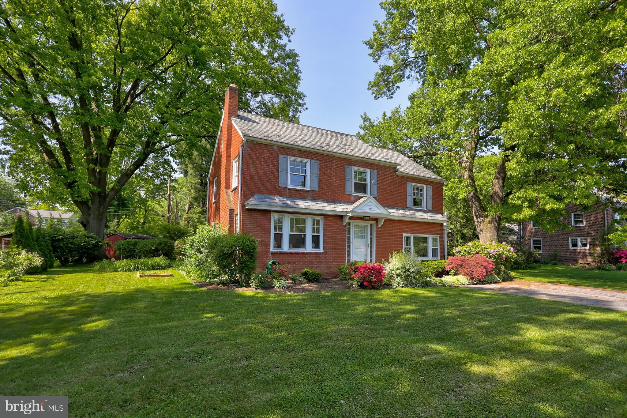 217 East Roseville Road Lancaster, PA 17601 - Photo 4 of 37 Gallery Image 4