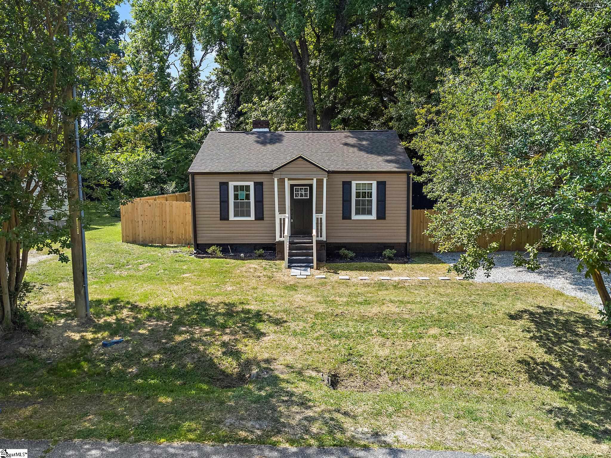 106 Durham Street, Greenville, SC 29611 Compass