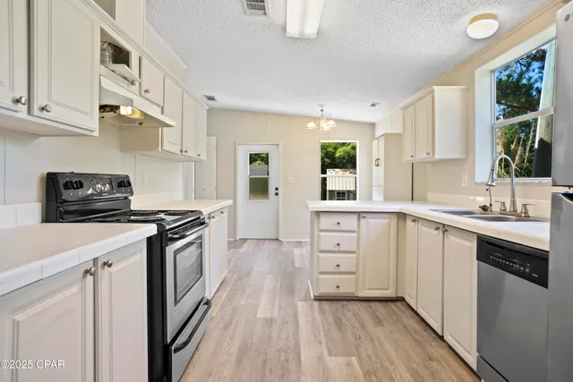 $169,900 | 7868 Suellen Street, Sneads, FL 32460