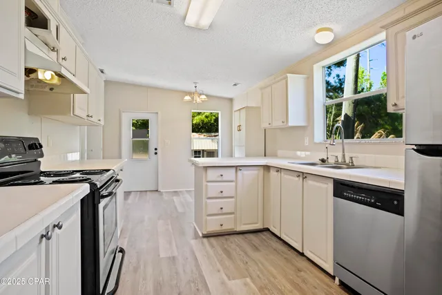 $169,900 | 7868 Suellen Street, Sneads, FL 32460