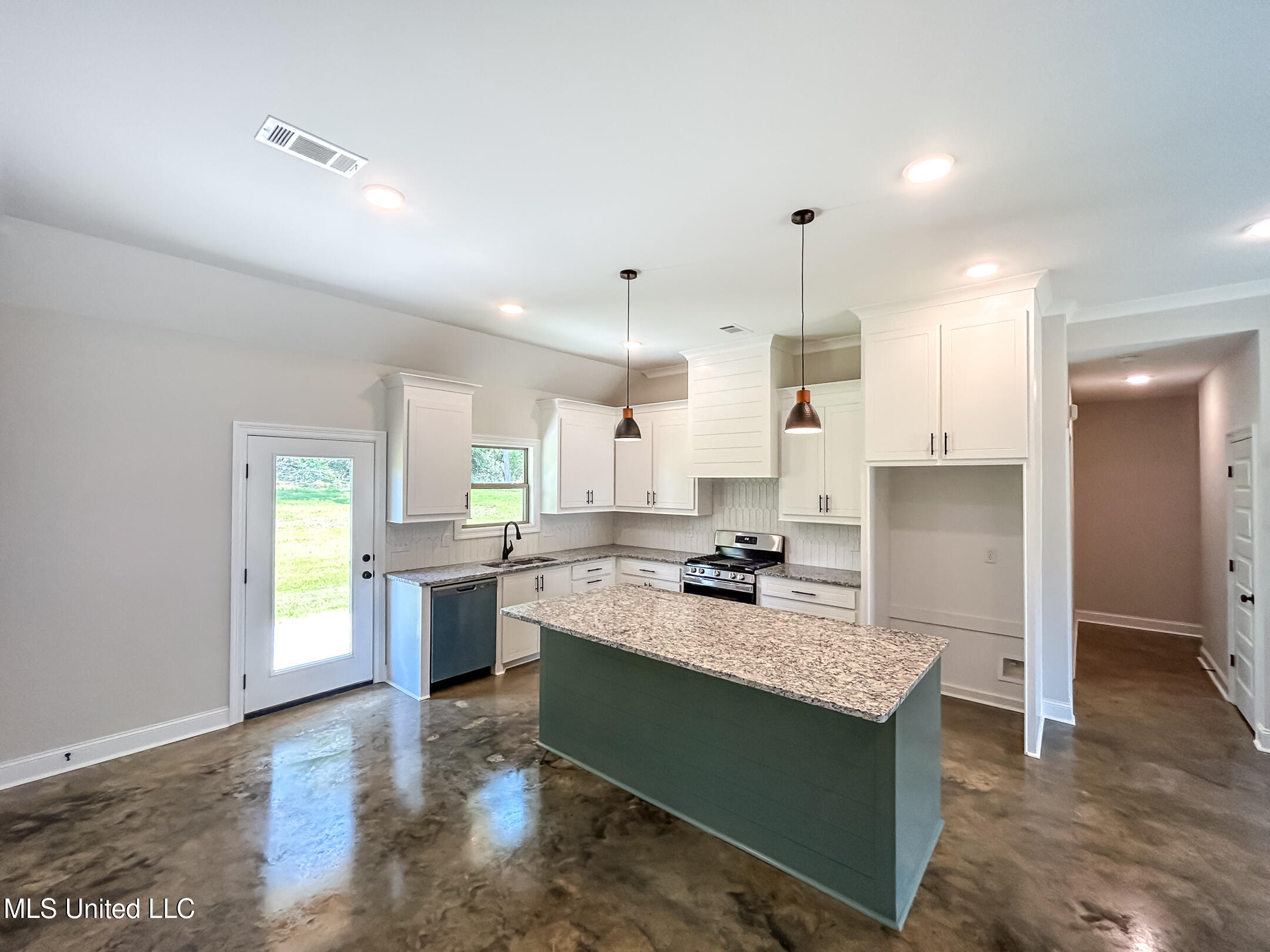 968 Riverside Lane Pearl, MS 39208 - Photo 4 of 22 968 Riverside Ln_Lot 96-4