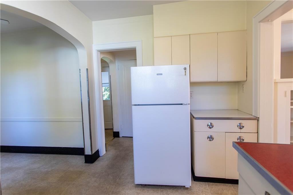 6433 Landview Road Pittsburgh, PA 15217 - Photo 10 of 41 Gallery Image 10