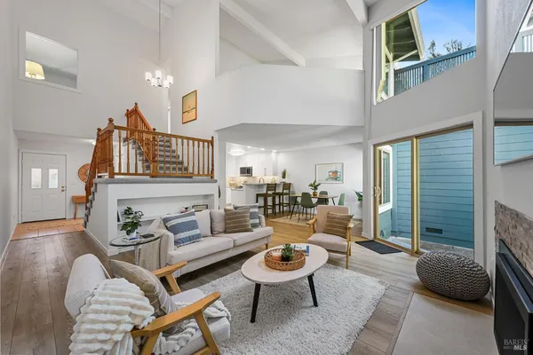 $665,000 | 2302 Marylyn Circle, Petaluma, CA 94954