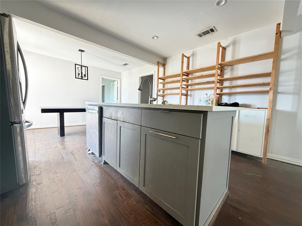 1646 BriarCliff Road Dallas, TX 75235 - Photo 8 of 34 Gallery Image 8