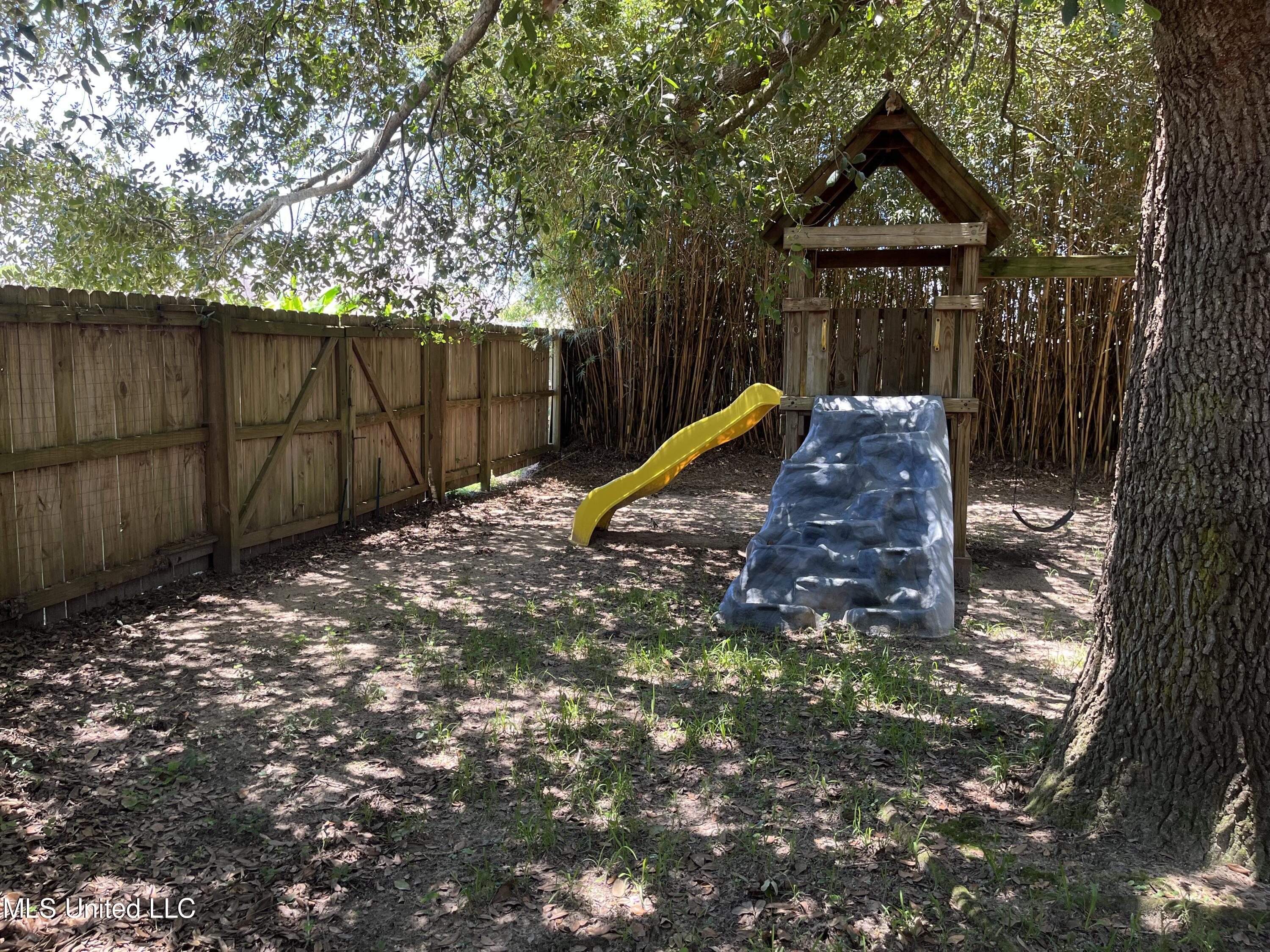 7726 Falcon Circle West Ocean Springs, MS 39564 - Photo 40 of 46 IMG_1780