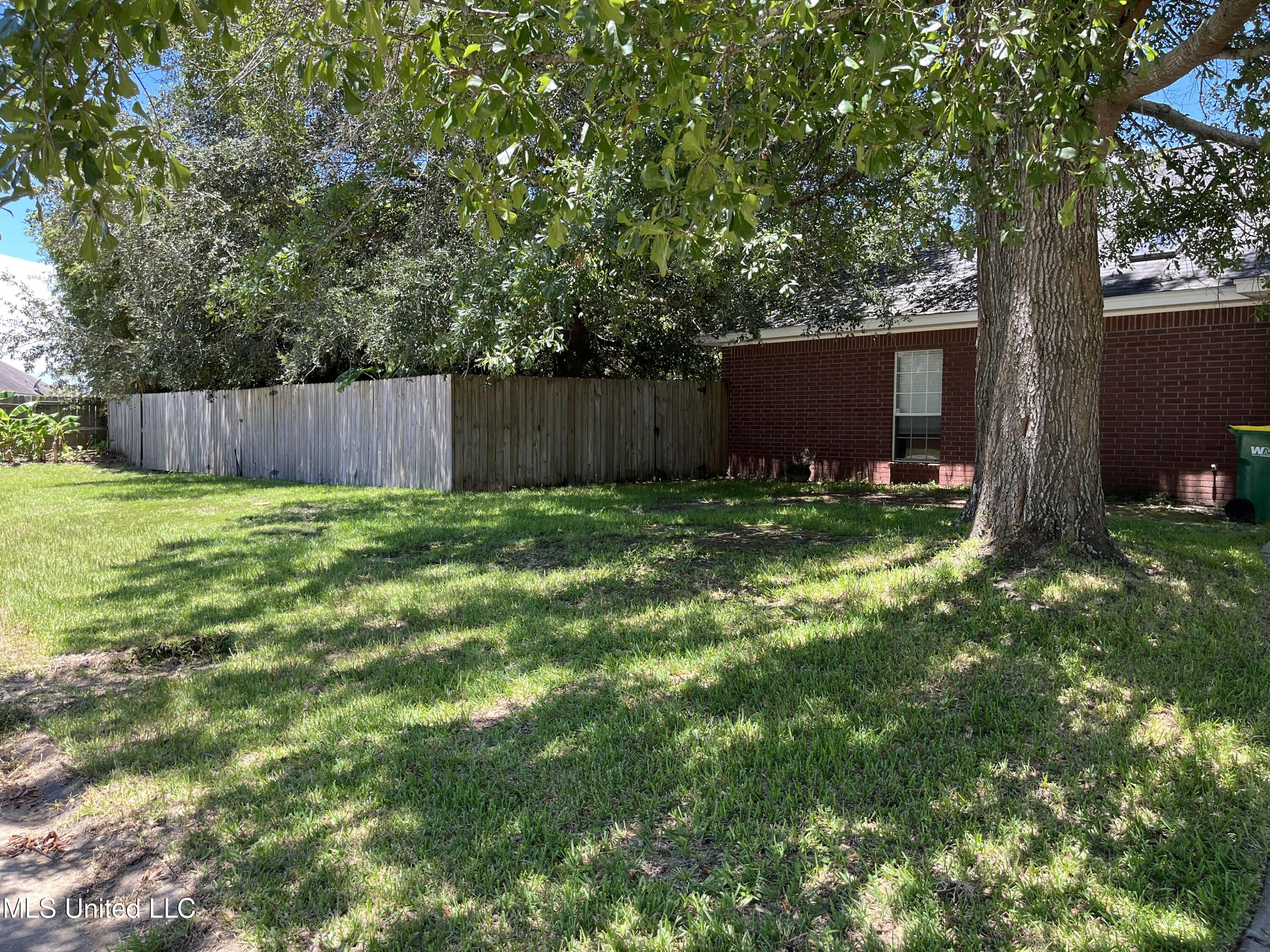 7726 Falcon Circle West Ocean Springs, MS 39564 - Photo 45 of 46 IMG_1800