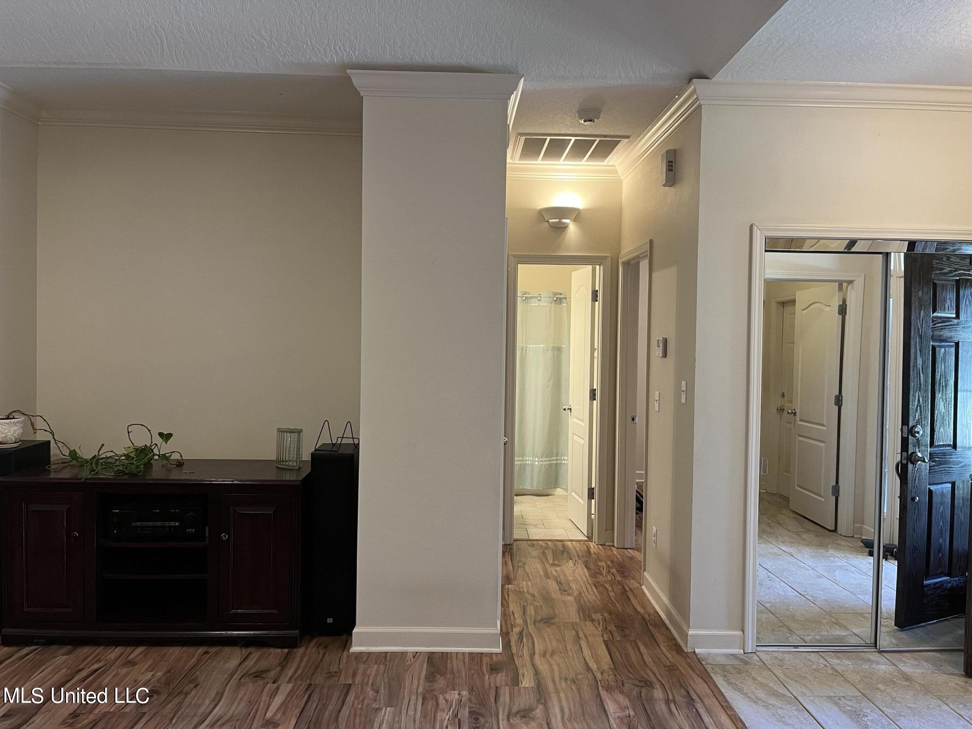 7726 Falcon Circle West Ocean Springs, MS 39564 - Photo 10 of 46 IMG_1716