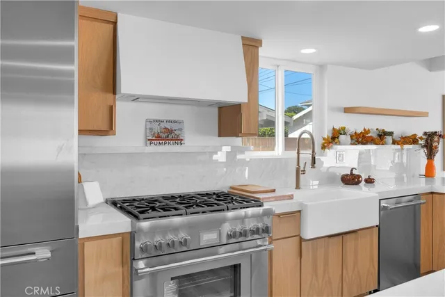 $2,079,000 | 3391 Rossmoor Way, Rossmoor, CA 90720