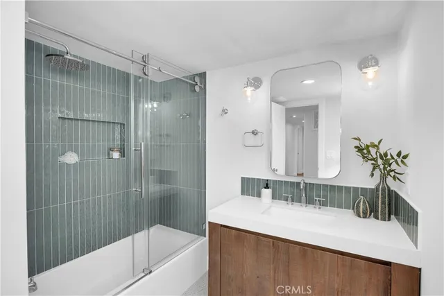 $2,079,000 | 3391 Rossmoor Way, Rossmoor, CA 90720