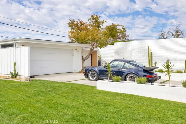 $2,079,000 | 3391 Rossmoor Way, Rossmoor, CA 90720