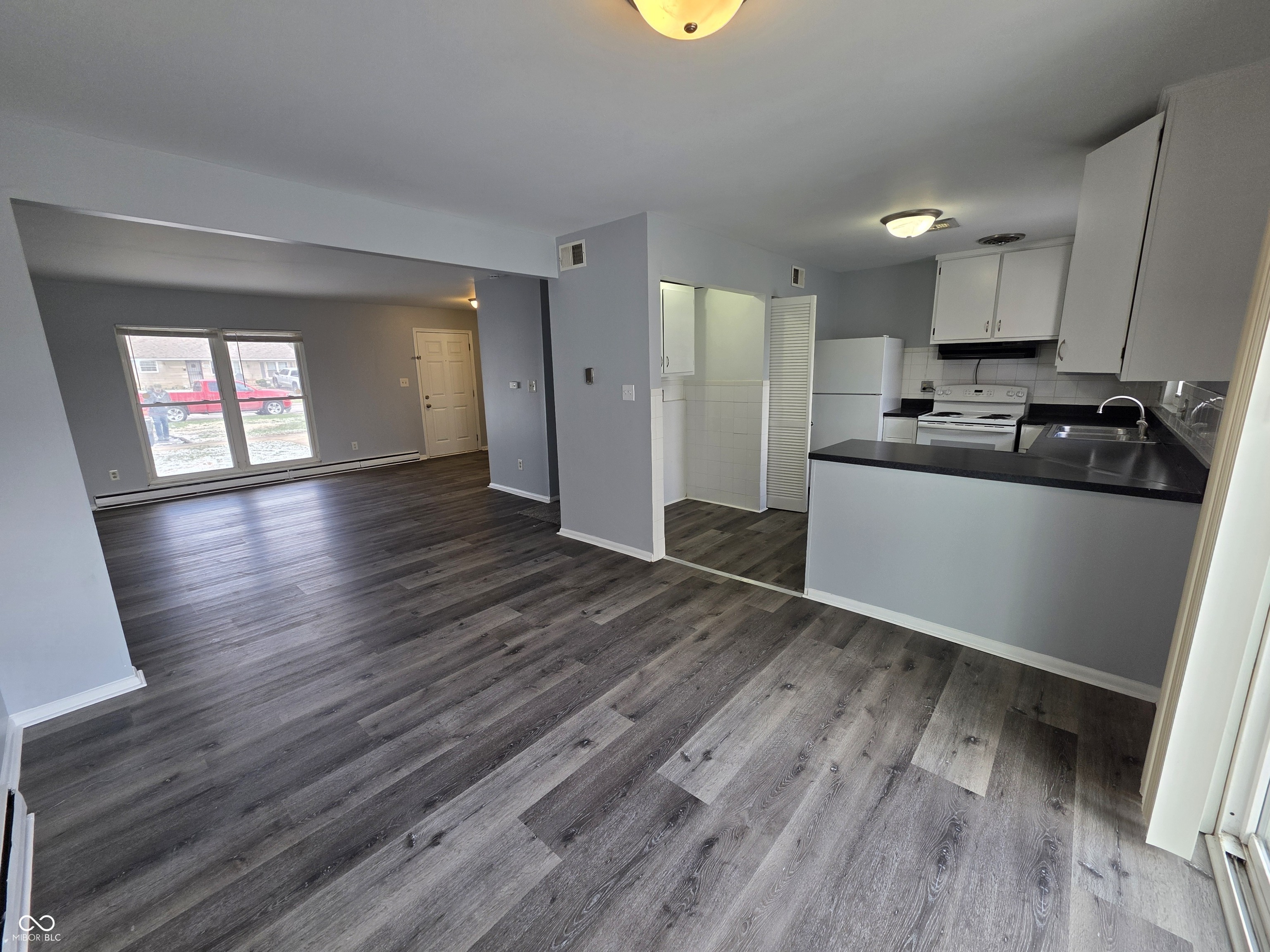 3821 Biscayne Road Indianapolis, IN 46226 - Photo 4 of 19