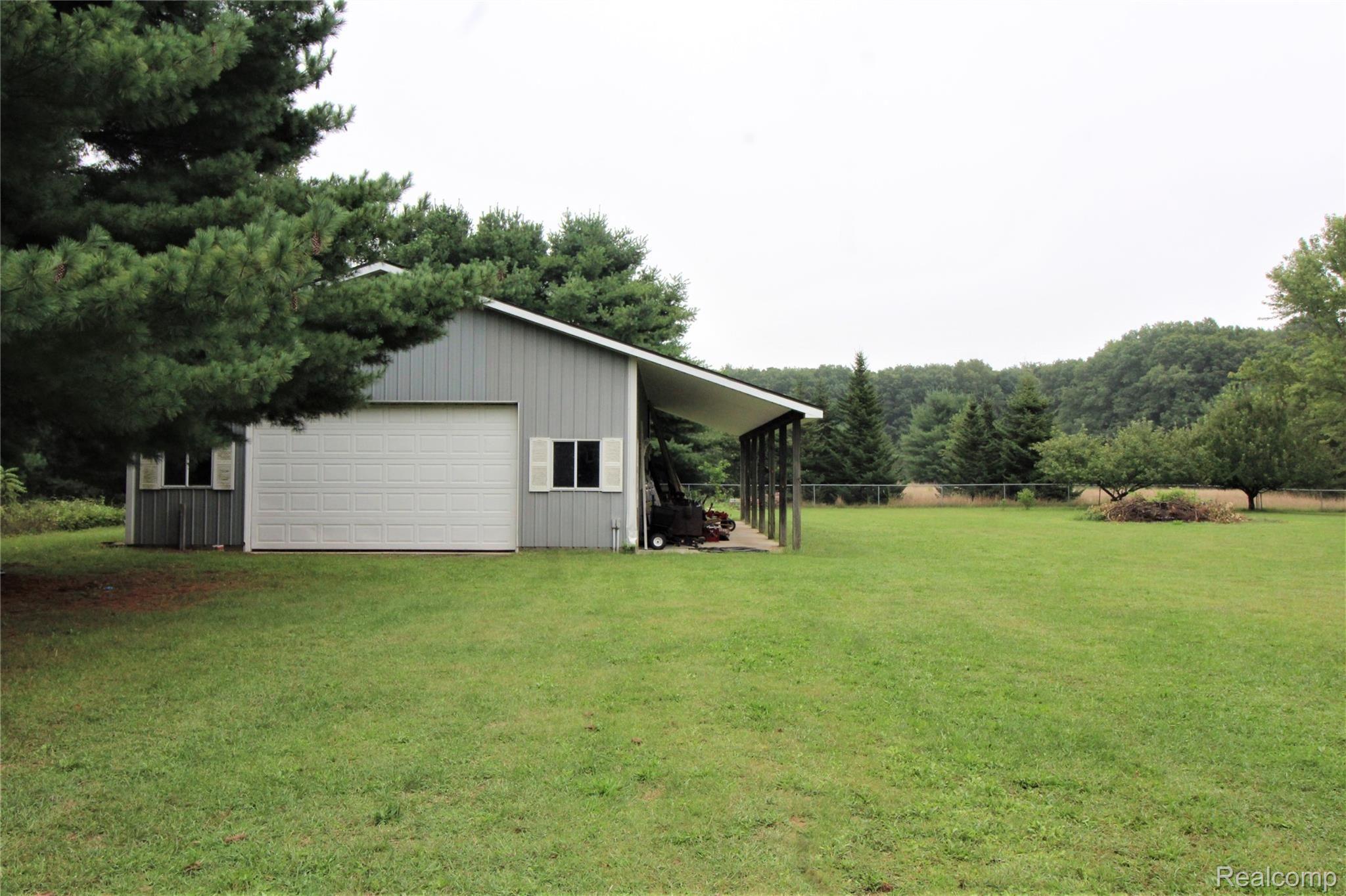 16089 Bak Road Belleville, MI 48111 - Photo 50 of 52 Bak Road (18).JPG