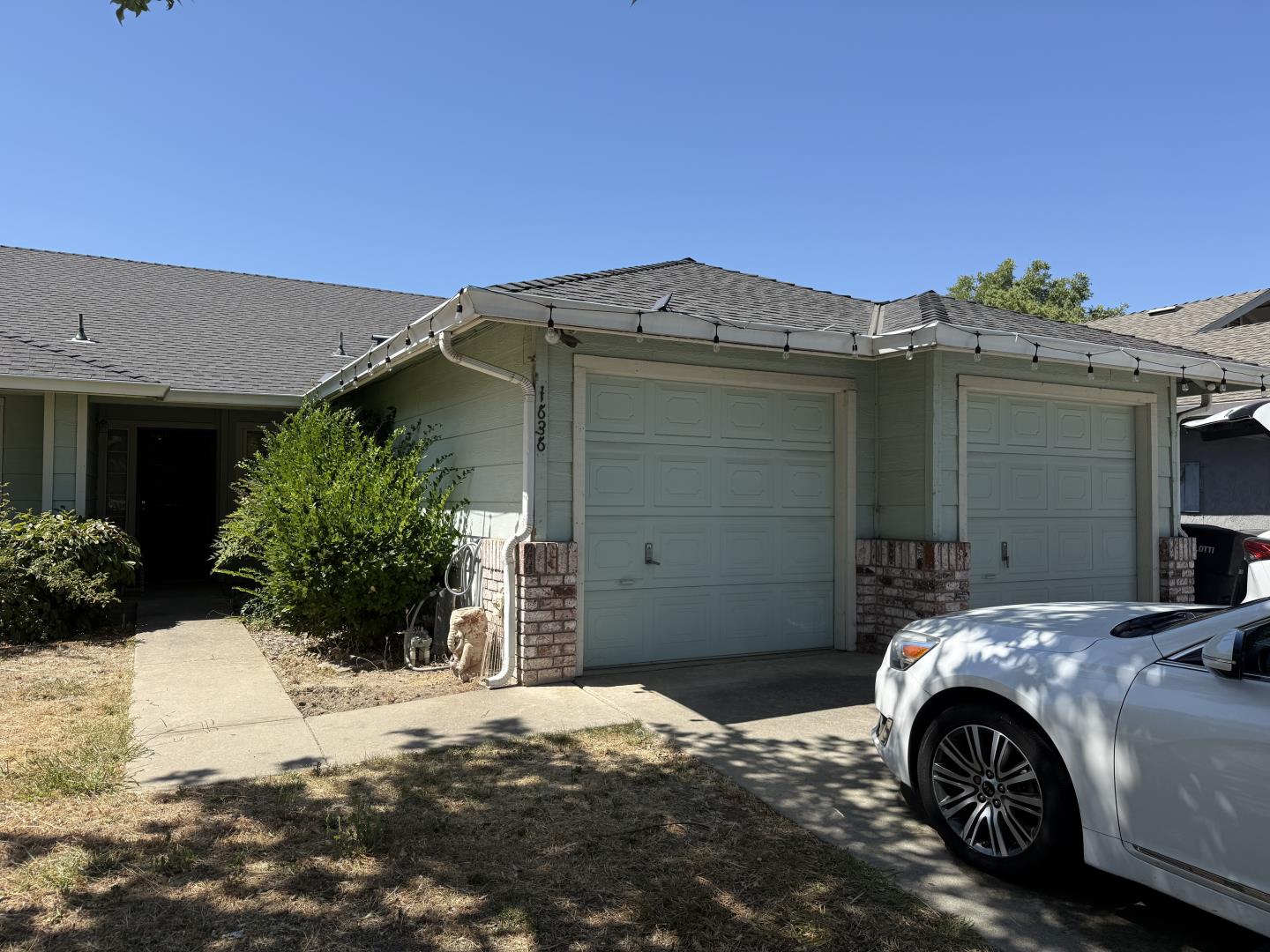 1636 Cavern Way Modesto, CA 95351 - Photo 1 of 6