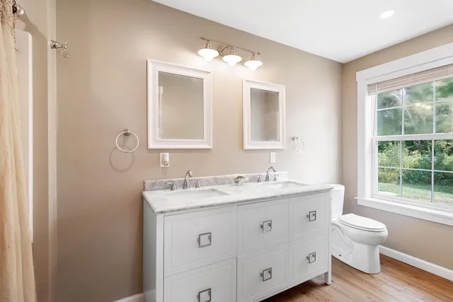 $469,000 | 531 Spruce Head Road, South Thomaston, ME 04858