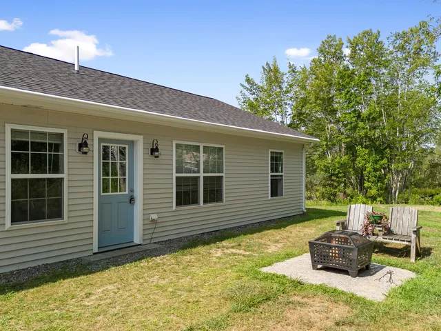 $469,000 | 531 Spruce Head Road, South Thomaston, ME 04858