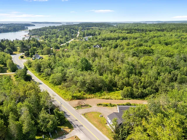 $469,000 | 531 Spruce Head Road, South Thomaston, ME 04858