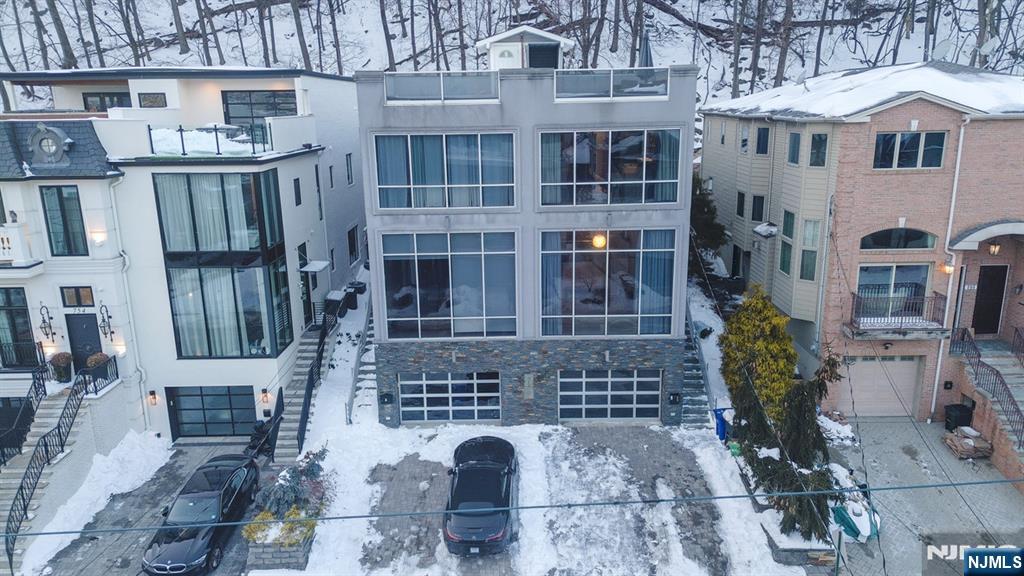 760 Undercliff Avenue, Unit B Edgewater, NJ 07020 - Photo 15 of 49