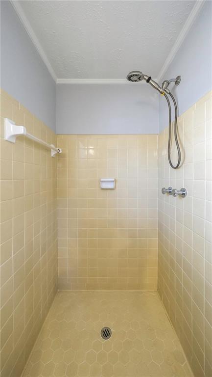 4045 Compton Circle Powder Springs, GA 30127 - Photo 42 of 54 a bathroom with a shower