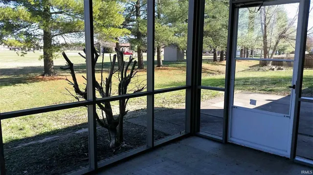 $1,850 | 2939 Woodside Court, Evansville, IN 47711