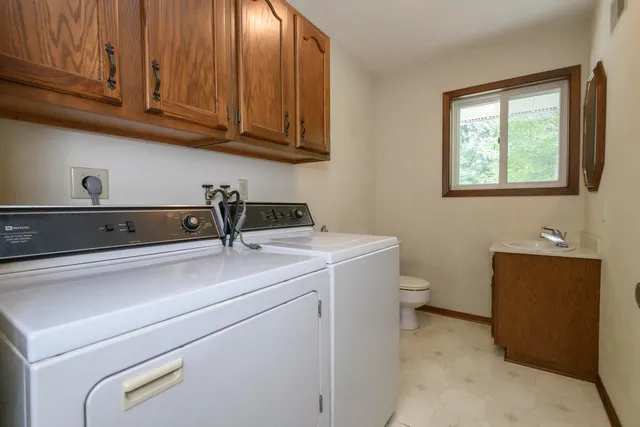 $584,900 | N5851 County Road A, Juneau, WI 53039