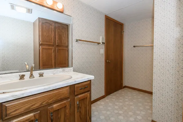 $584,900 | N5851 County Road A, Juneau, WI 53039