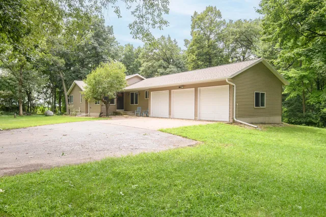 $584,900 | N5851 County Road A, Juneau, WI 53039