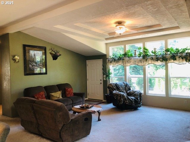 6887 Canary Road Westlake, OR 97493 - Photo 3 of 32 Gallery Image 3