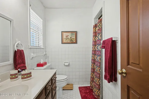 $414,900 | 5600 Rolling Hills Drive, Olive Branch, MS 38654