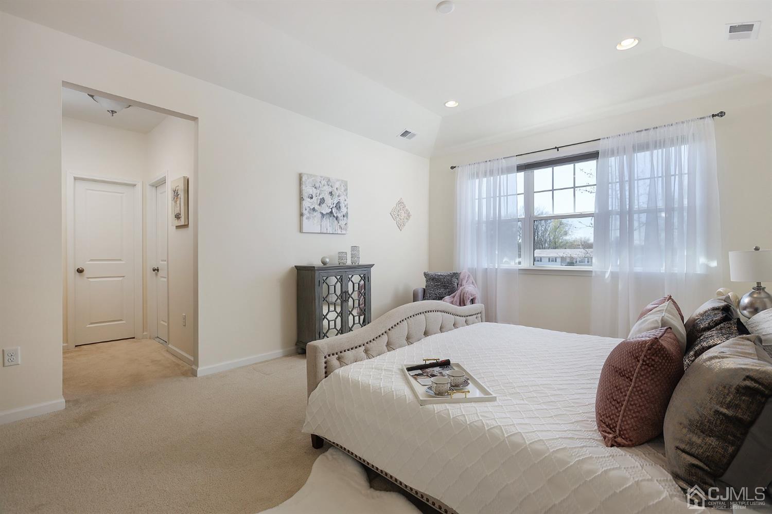 115 Savoth Lane Colonia, NJ 07067 - Photo 16 of 26 Gallery Image 16