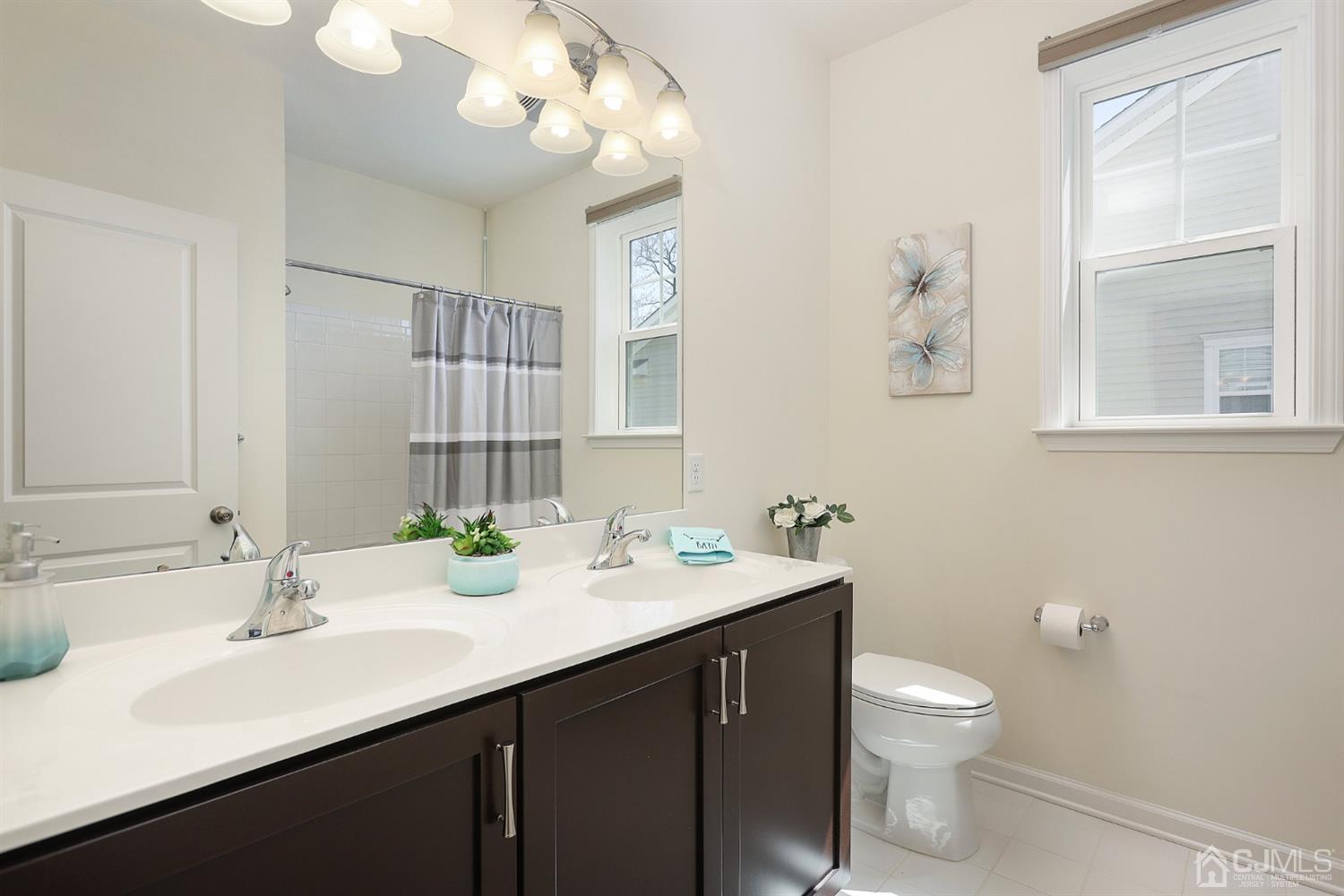 115 Savoth Lane Colonia, NJ 07067 - Photo 20 of 26 Gallery Image 20