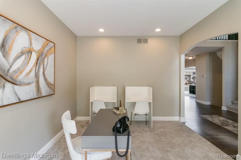 27616 Harrington Way Novi, MI 48374 - Photo 35 of 48
