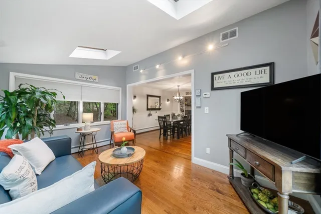 $999,900 | 12 Nancy Road, Natick, MA 01760