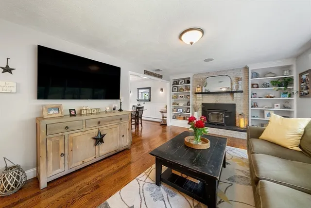 $999,900 | 12 Nancy Road, Natick, MA 01760