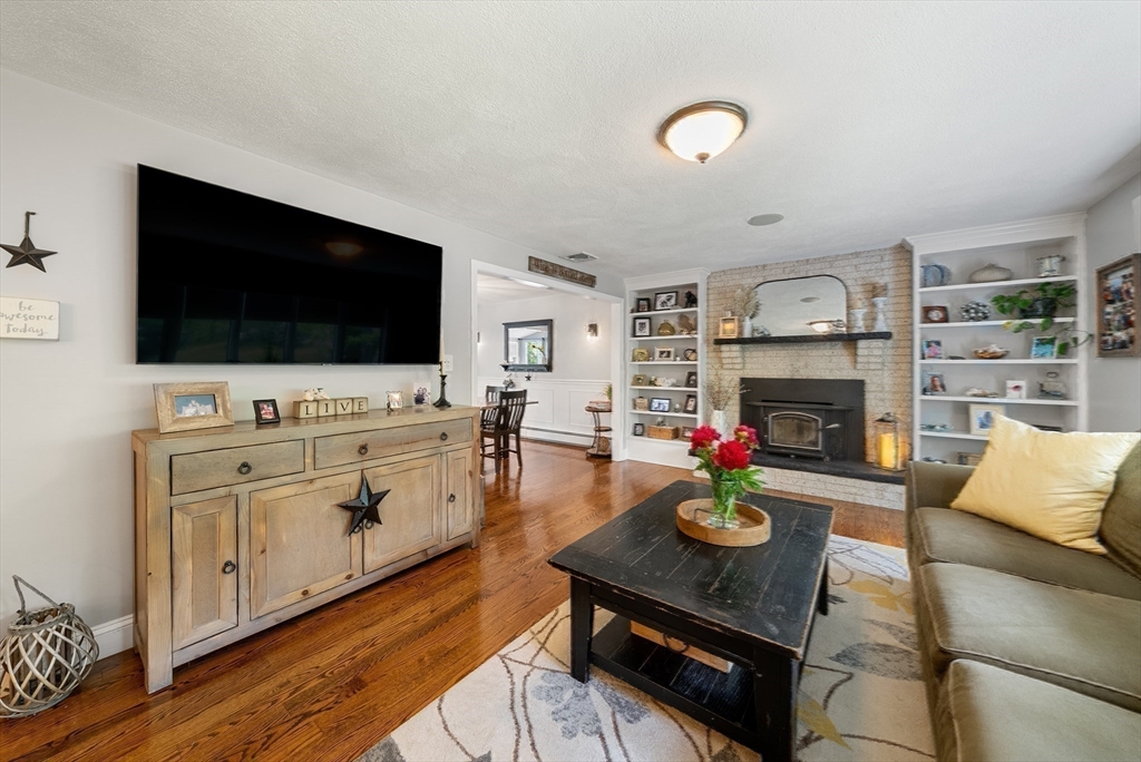 12 Nancy Road Natick, MA 01760 - Photo 10 of 25