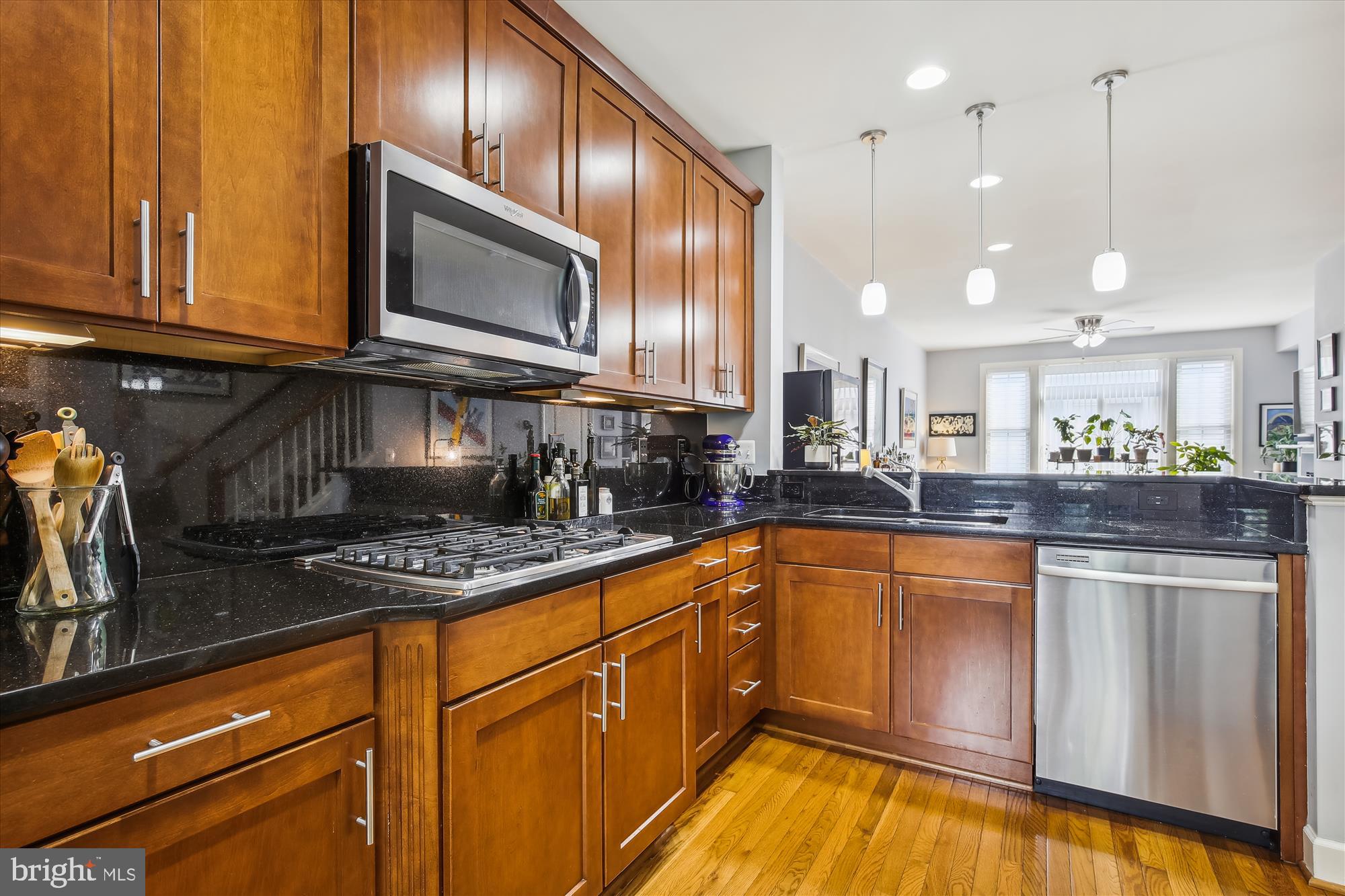 3461 Kemper Road Arlington, VA 22206 - Photo 11 of 27 Granite countertops & maple cabinets in kitchen