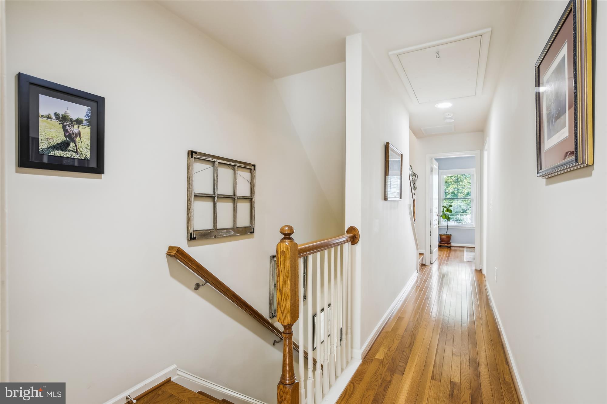 3461 Kemper Road Arlington, VA 22206 - Photo 23 of 27 Upper level hallway to terrace landing.