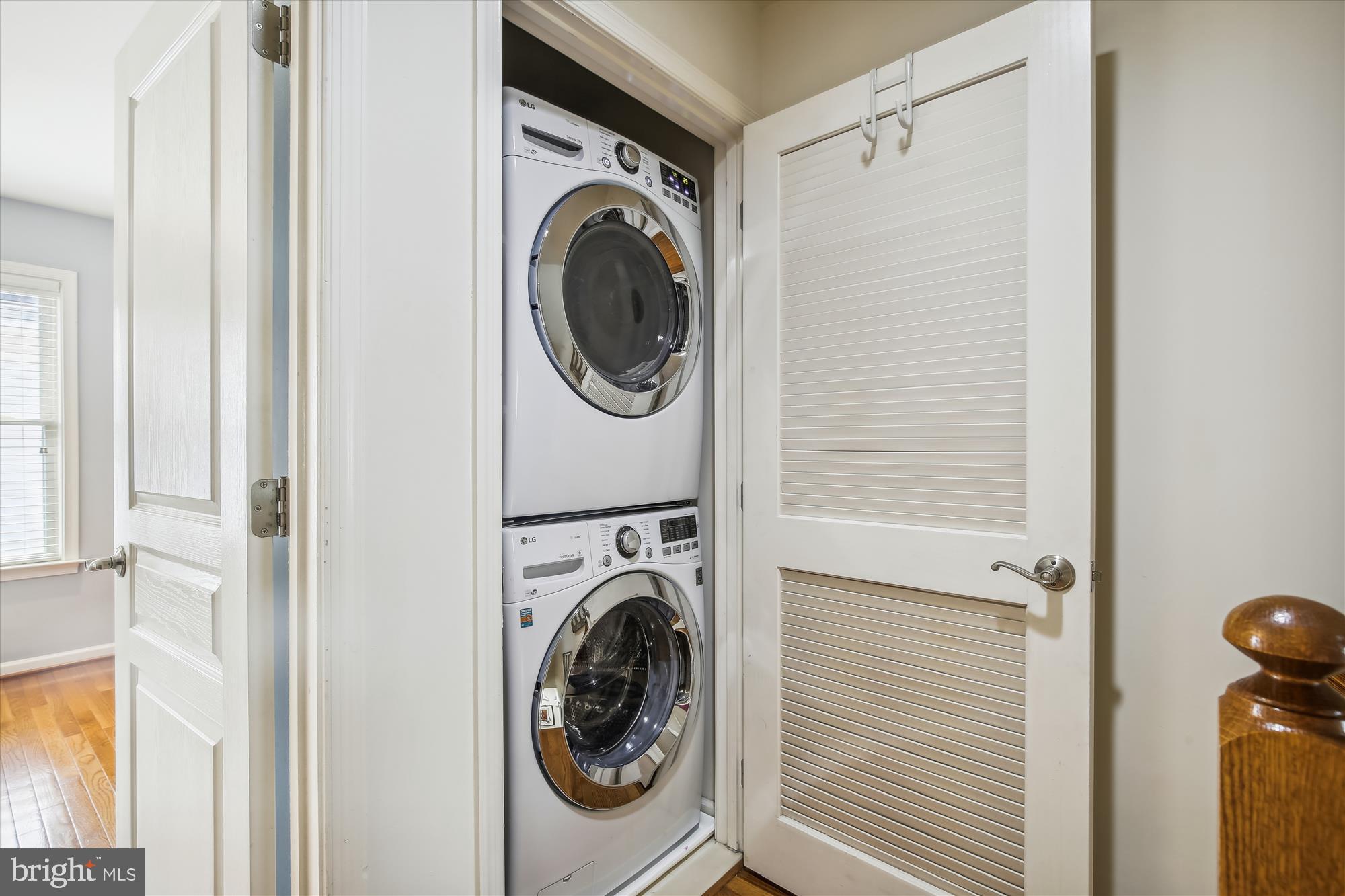 3461 Kemper Road Arlington, VA 22206 - Photo 25 of 27 Conveniently located upper level laundry.