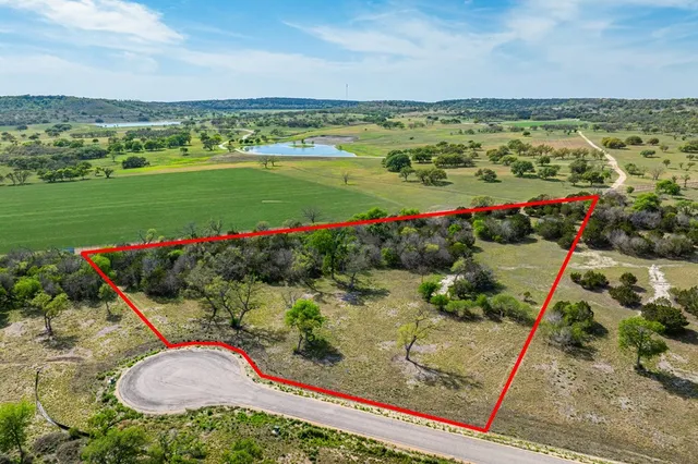 $299,000 | 195 Coldwater Dr Center Point, Kerrville, TX 78028