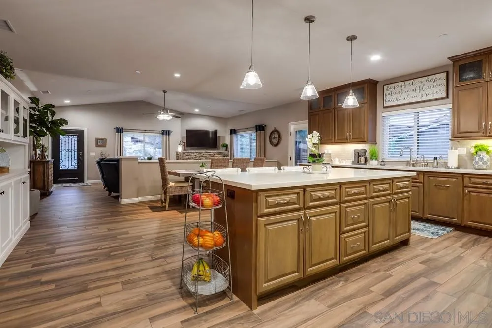 24239 Compadre Way Ramona, CA 92065 - Photo 11 of 25 Gallery Image 11