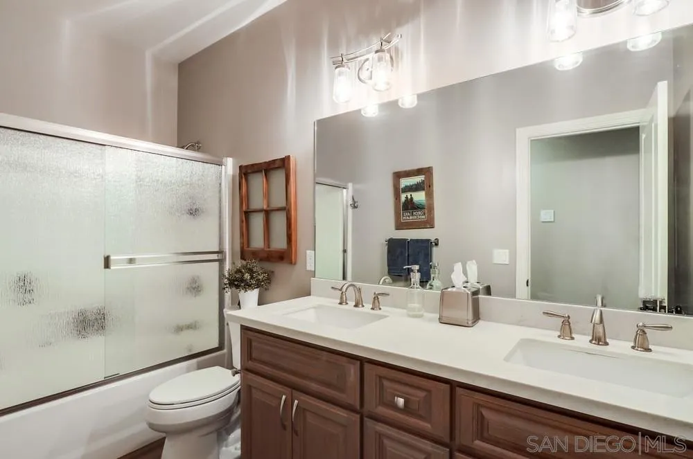 24239 Compadre Way Ramona, CA 92065 - Photo 14 of 25 Gallery Image 14