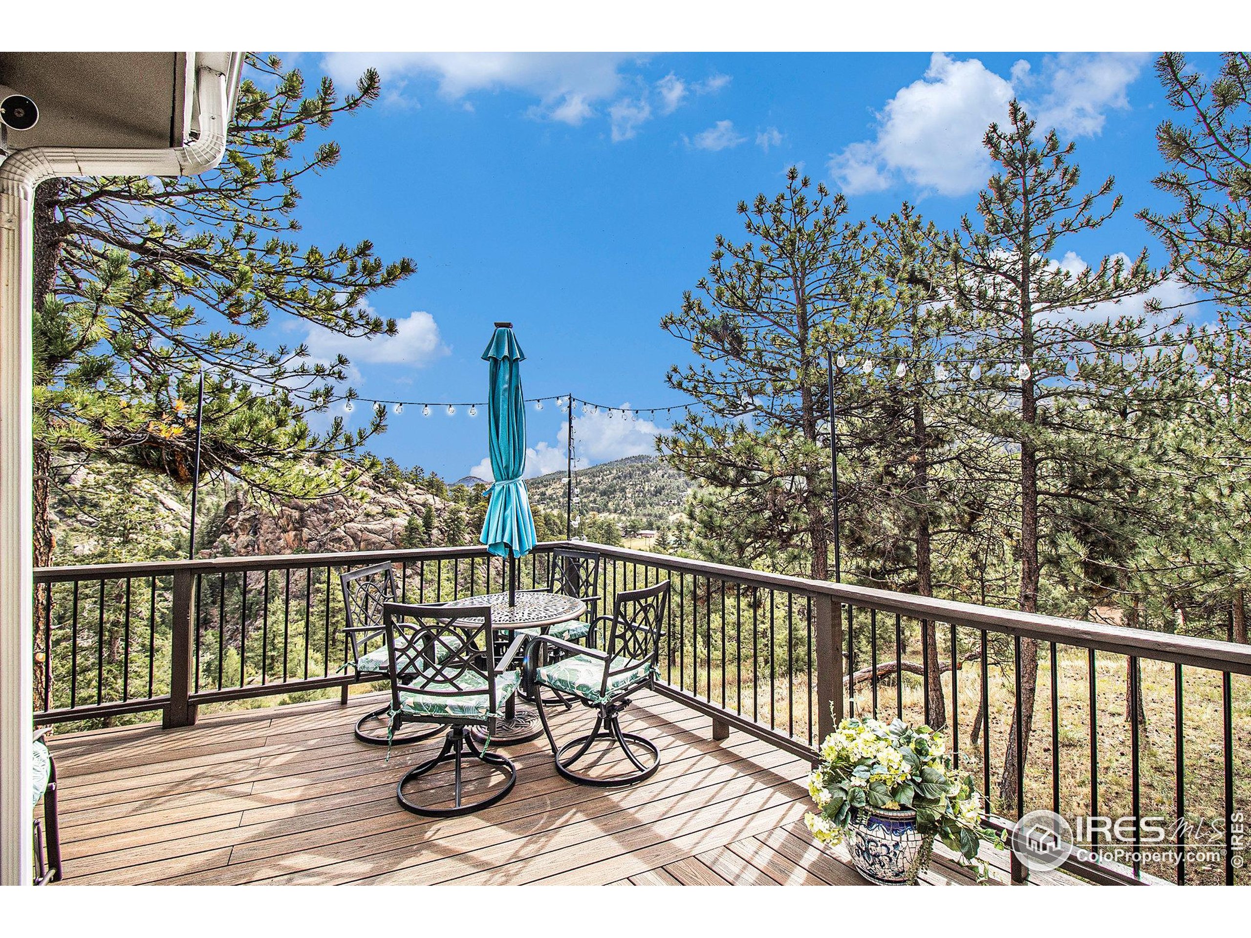 270 Choctaw Road Lyons, CO 80540 - Photo 22 of 26 a view of a balcony with chairs