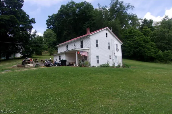 $170,000 | 107 Jefferson Street, Amsterdam, OH 43903