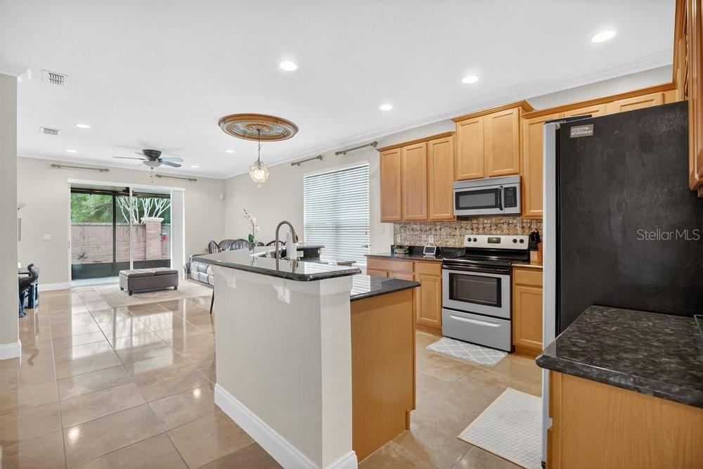 1673 Lakelet Loop Oviedo, FL 32765 - Photo 8 of 36