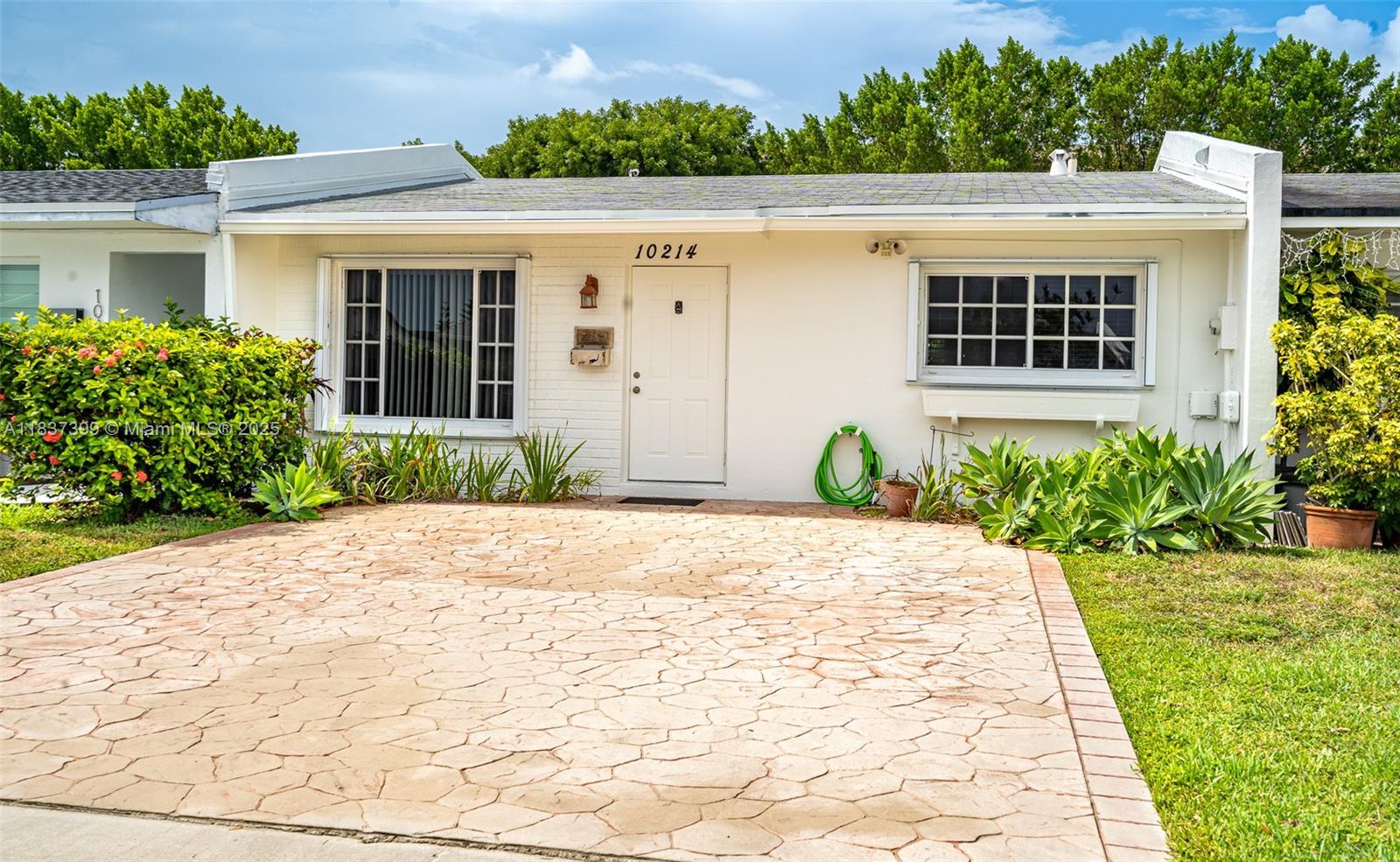 10214 Southwest 21st Ter