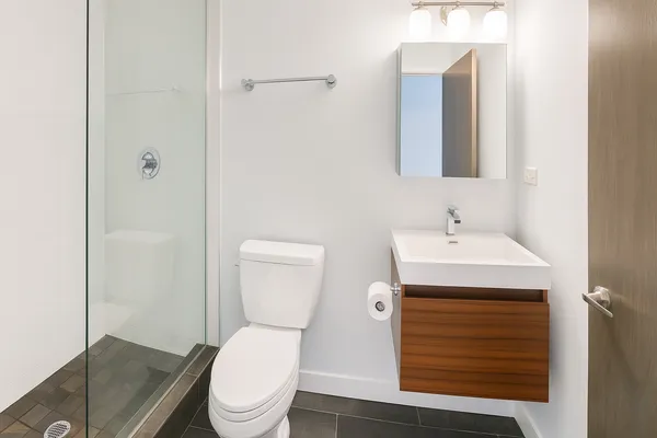 $4,631 | 3301 North Sheffield Avenue, Unit 501, Chicago, IL 60657