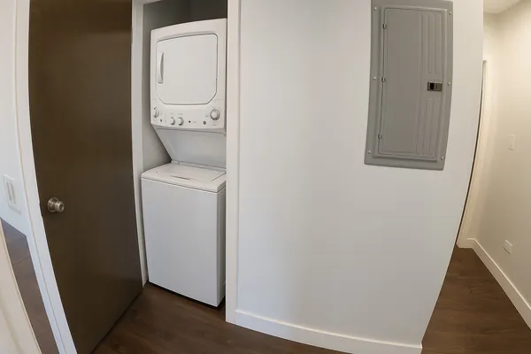 $4,631 | 3301 North Sheffield Avenue, Unit 501, Chicago, IL 60657