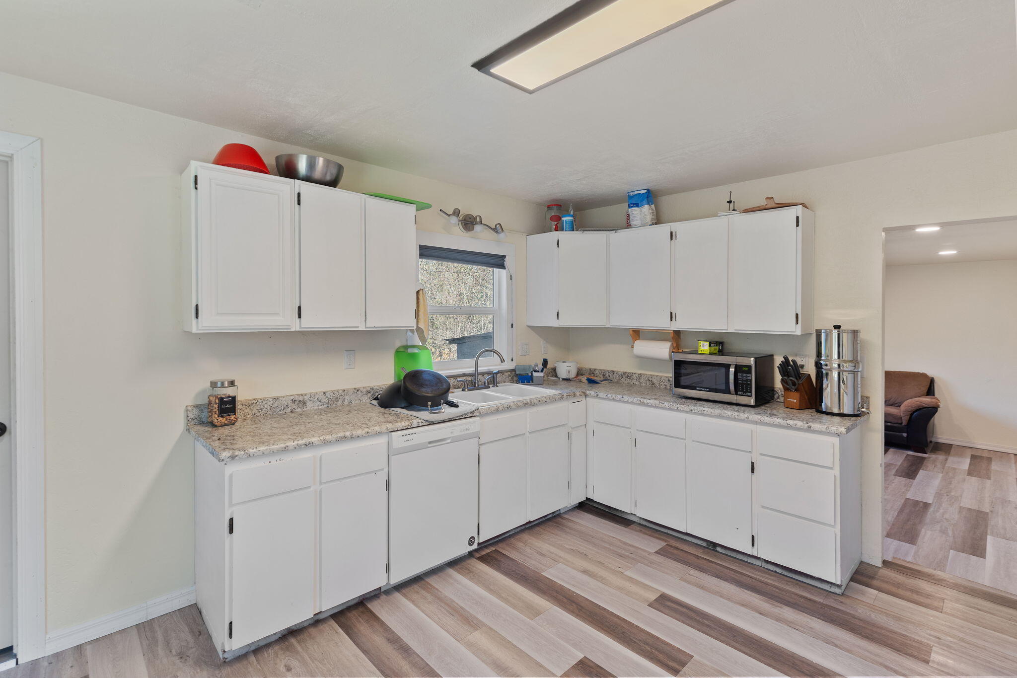 5001 Azalea Drive Grants Pass, OR 97526 - Photo 7 of 41 30-web-or-mls-5001-azalea-dr
