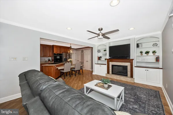 $345,000 | 307 Redwood Avenue, Frederick, MD 21701